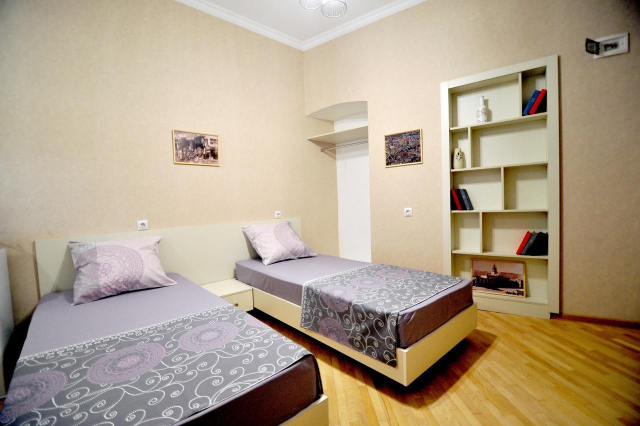Old Arsena Apartments Tbilisi Luaran gambar