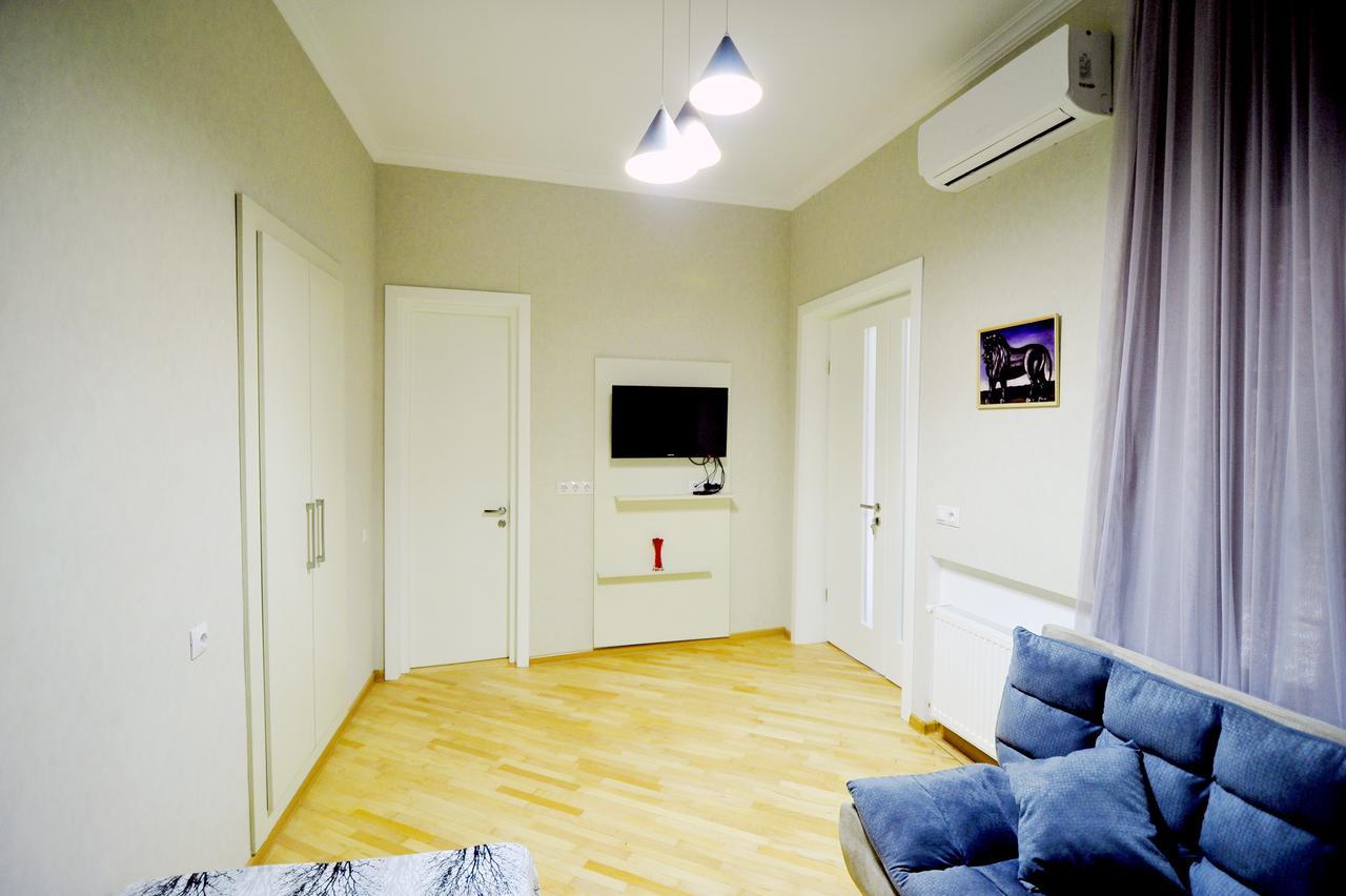 Old Arsena Apartments Tbilisi Luaran gambar
