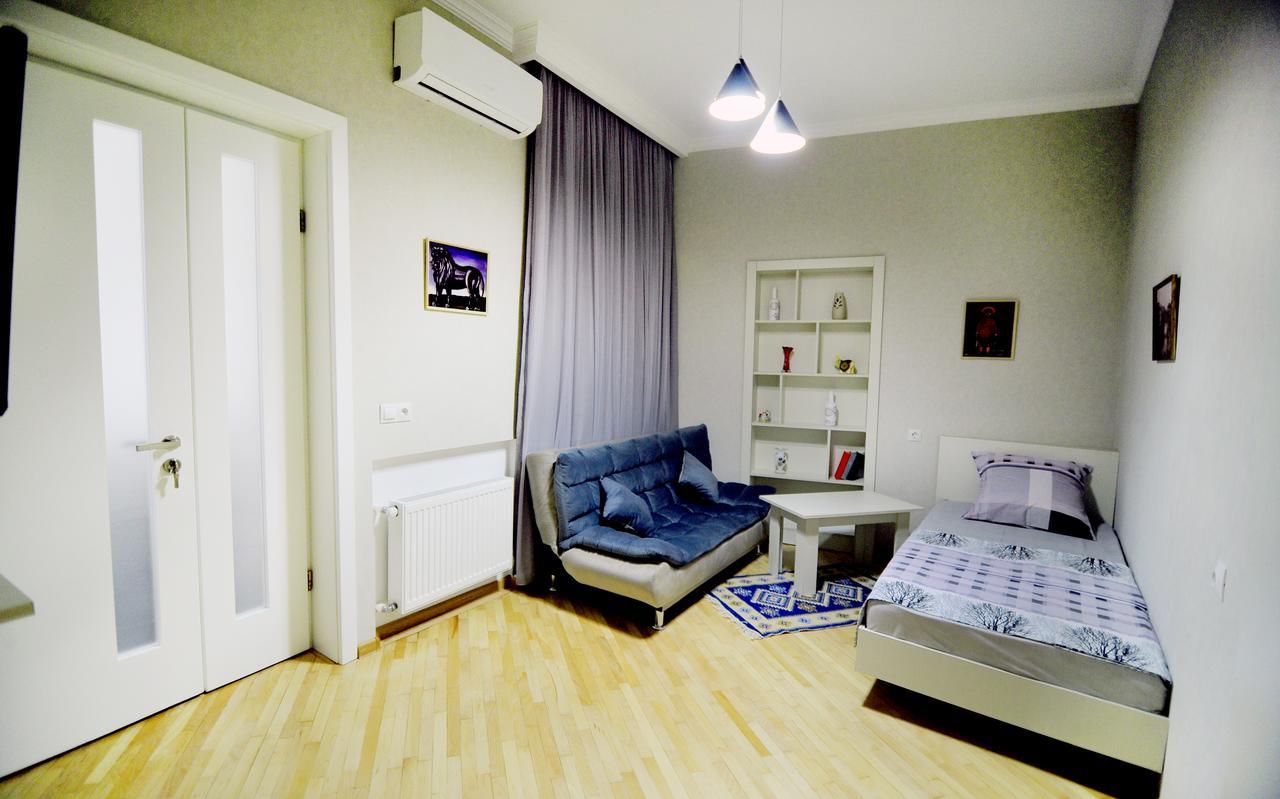 Old Arsena Apartments Tbilisi Luaran gambar