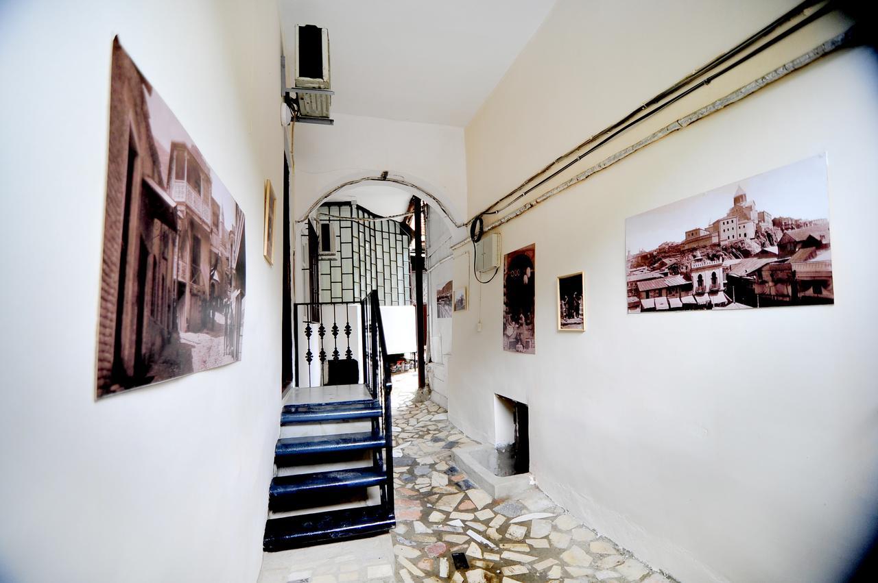 Old Arsena Apartments Tbilisi Luaran gambar