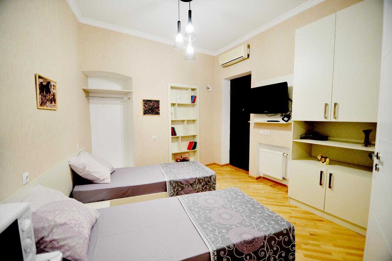 Old Arsena Apartments Tbilisi Luaran gambar