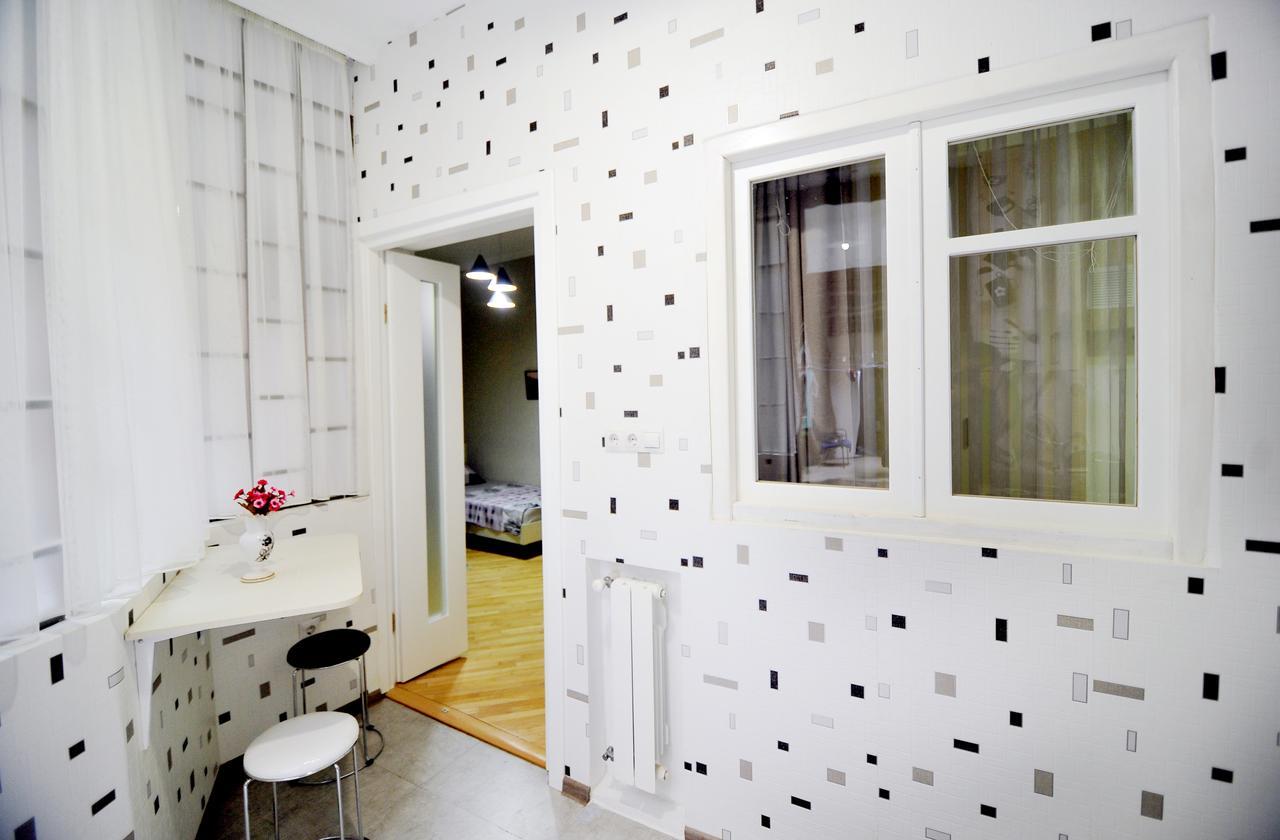 Old Arsena Apartments Tbilisi Luaran gambar